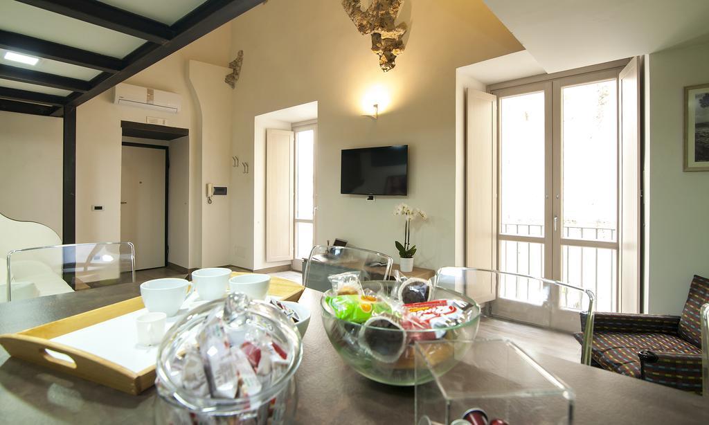 Hotel Casa Maria Salerno Zimmer foto