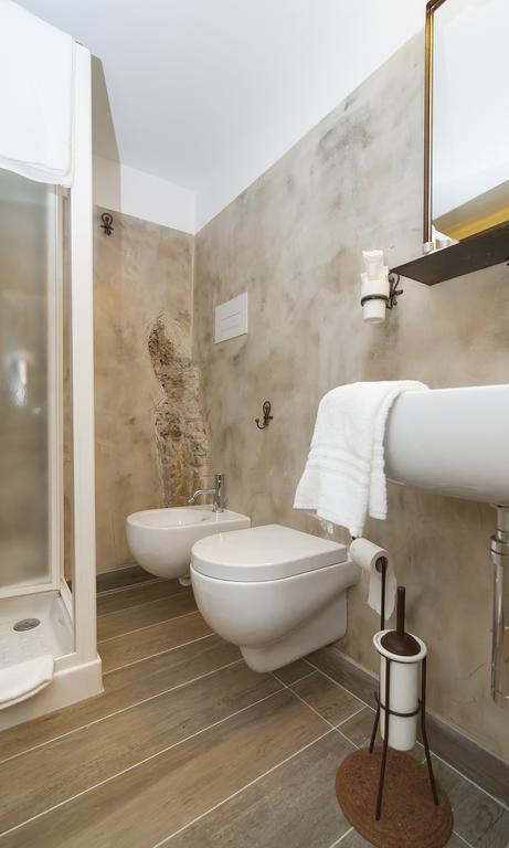 Hotel Casa Maria Salerno Zimmer foto